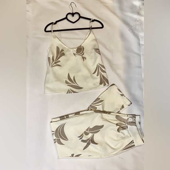 Two Piece Set - Picture 1 of 3